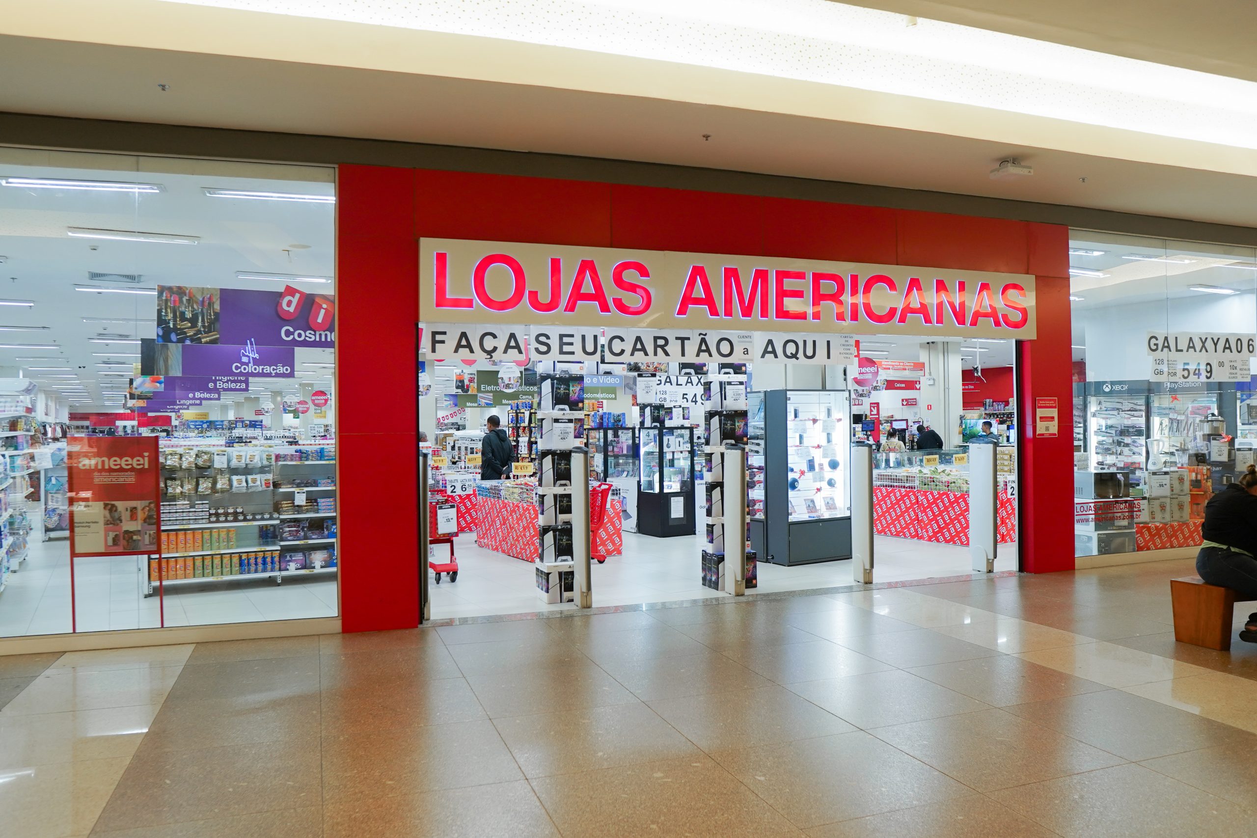 A Americanas do Shopping Metropolitano está localizada no 1º piso. - Shopping Metropolitano Barra